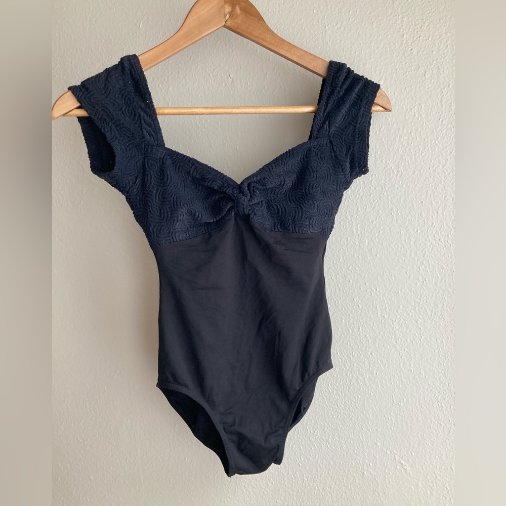 Cap Sleeve Black Leotard Size S